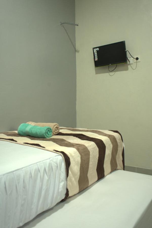 Argya Guesthouse ยอกยาการ์ตา ภายนอก รูปภาพ