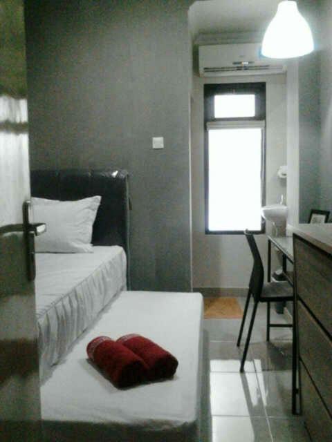 Argya Guesthouse ยอกยาการ์ตา ภายนอก รูปภาพ